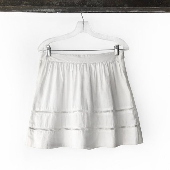 White a-line summer skirt with crochet details - Picture 2 of 5